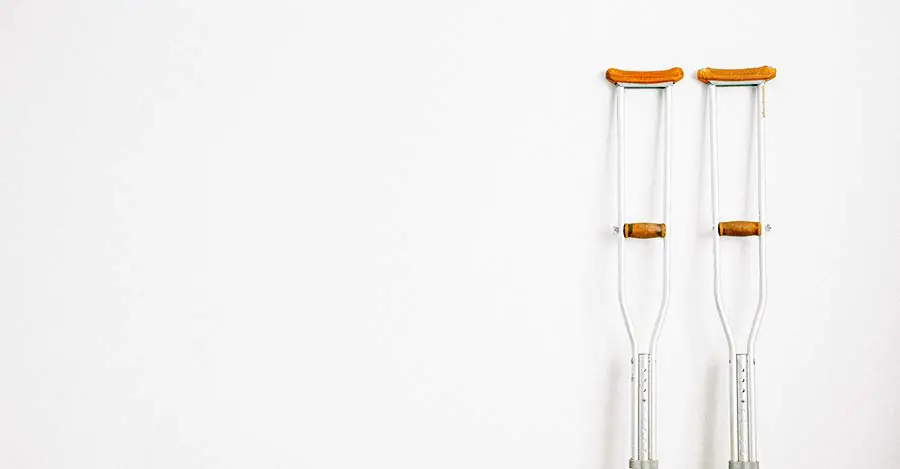 worldcrutches-Could-You-Injure-Your-Ankle-Further-If-You-Do-Not-Use-Crutches